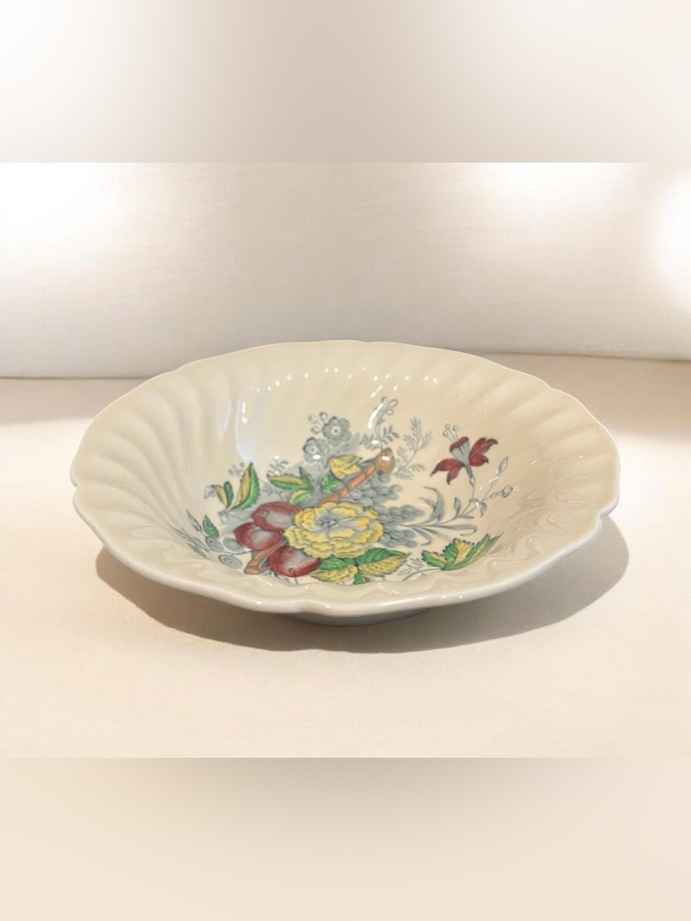 Vintage 1932 Royal Doulton The Kirkwood Large Serving Bowl 9.5”